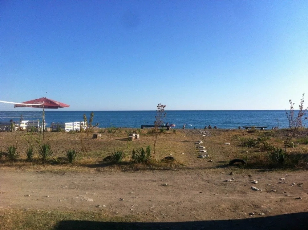 У САМОГО ЧЕРНОГО МОРЯ